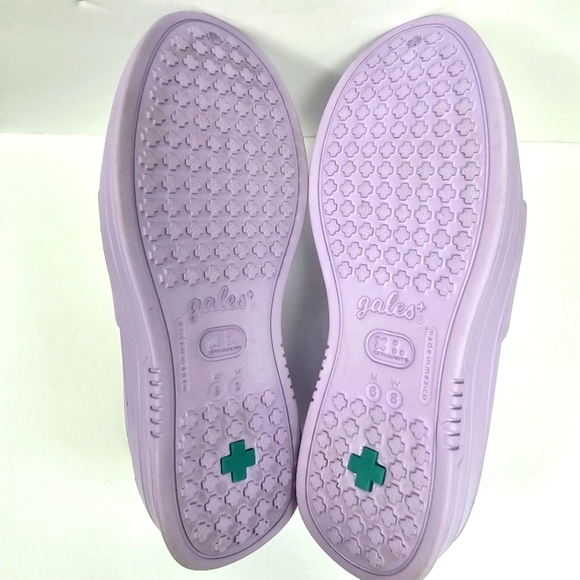 GALES Frontline Nurse Shoes Unisex Lightweight Comfort Slip On Purple Women Sz 8 - Picture 15 of 16